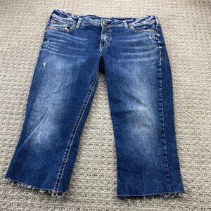 Silver Jeans Women's Cut-off Pants ELYSE Size 34 Slim Blue Denim Jeans Distress